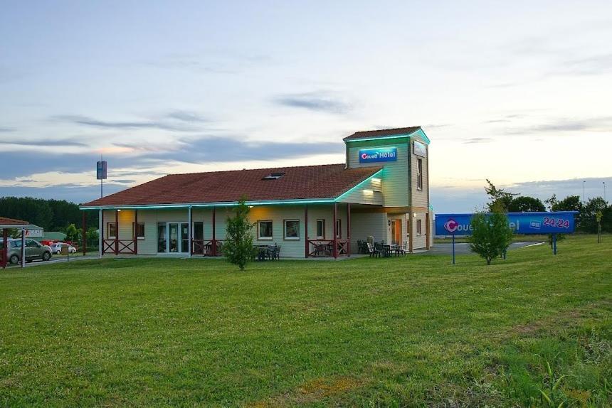Couett'Hotel Oloron Sainte Marie Zewnętrze zdjęcie